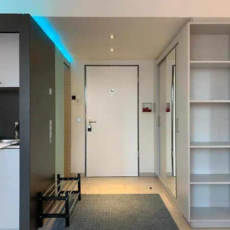 Wohnen Auf Zeit - Gemütliches By Rabe, Gym, Parkplatz, Smart-tv, Netflix Karlsruhe