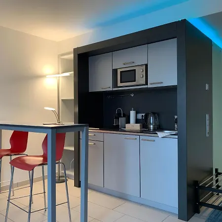 Wohnen Auf Zeit - Gemütliches By Rabe, Gym, Parkplatz, Smart-tv, Netflix Apartment Karlsruhe