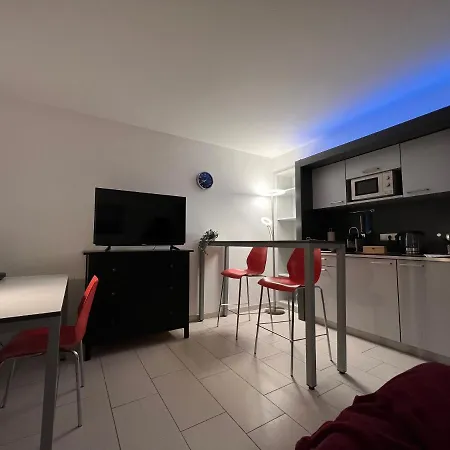 Wohnen Auf Zeit - Gemütliches By Rabe, Gym, Parkplatz, Smart-tv, Netflix *